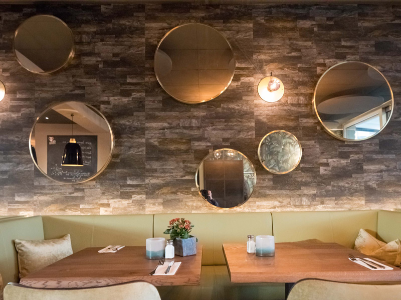 Mi Casa Su Casa — Restaurant